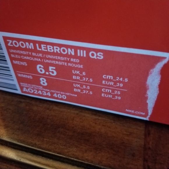 NWT NIKE Zoom LeBron 3 QS Sneaker main image 4